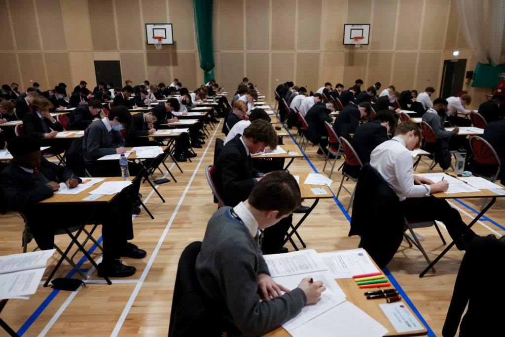 List of Top 13 Easiest GCSEs 2024 (Updated)