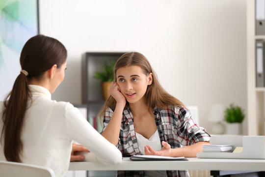 How to Become a Counselor for Teenagers?